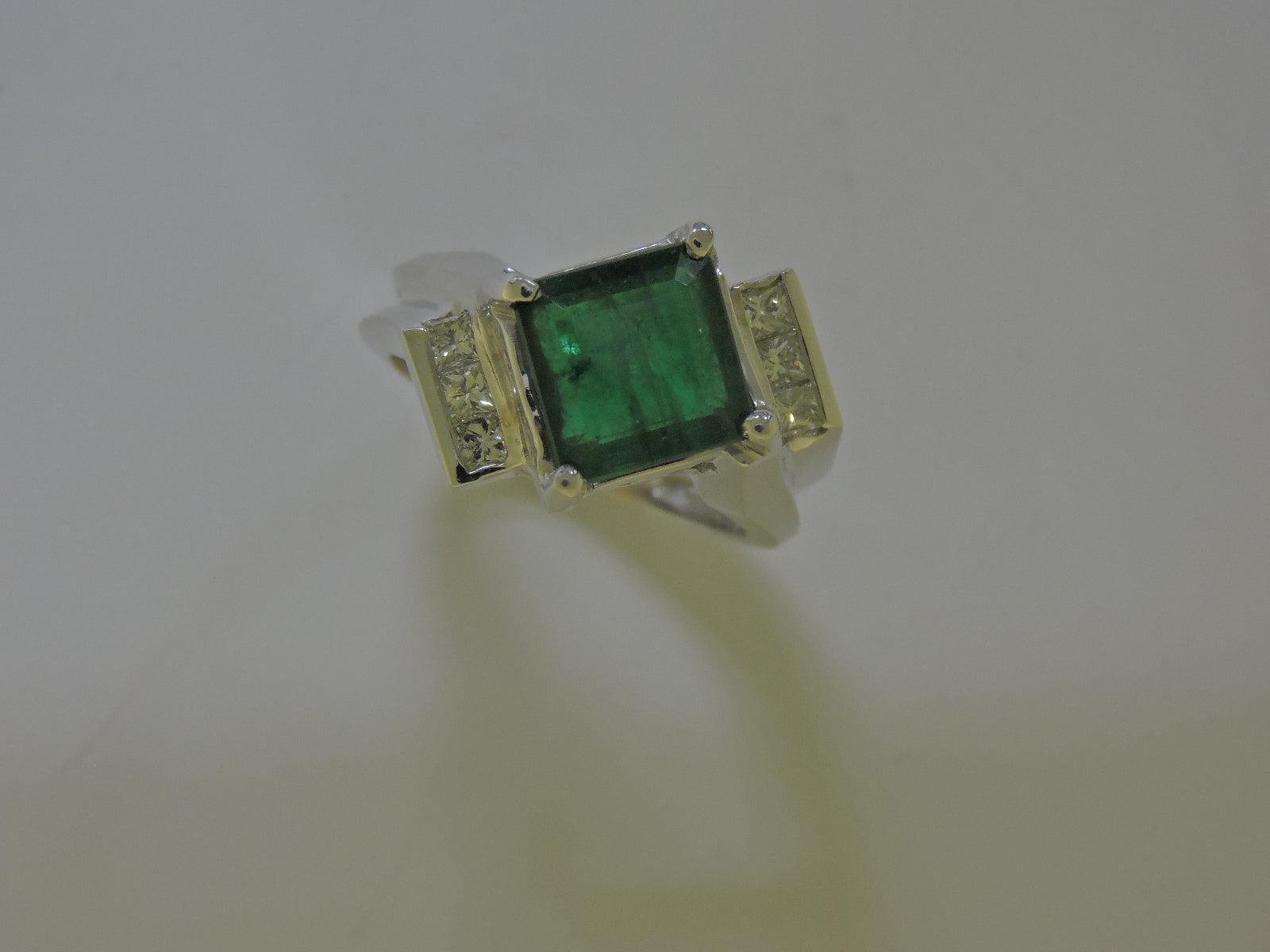 Ladie's Emerald Ring — Bendor Jewelry, Los Angeles
