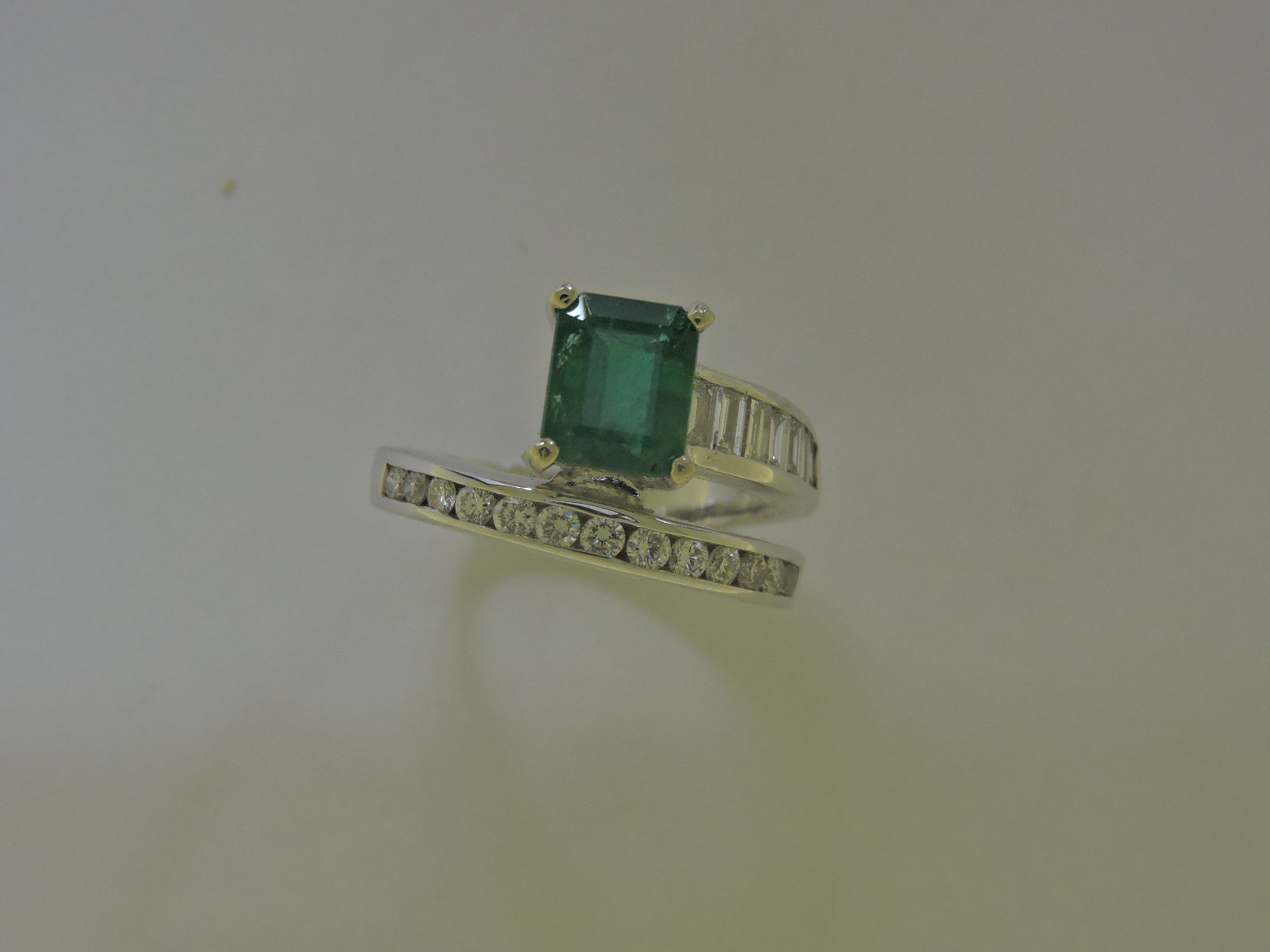 Ladie's Emerald Ring — Bendor Jewelry, Los Angeles