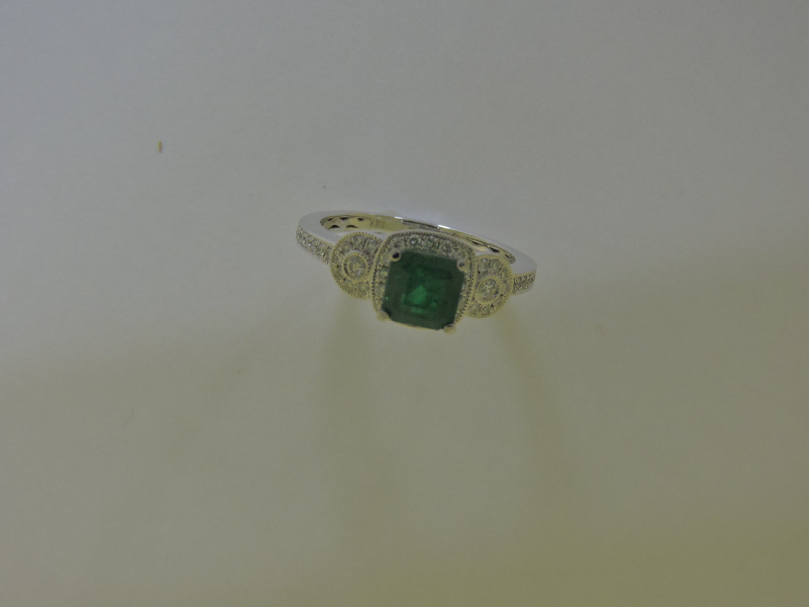Ladie's Emeral Ring — Bendor Jewelry, Los Angeles