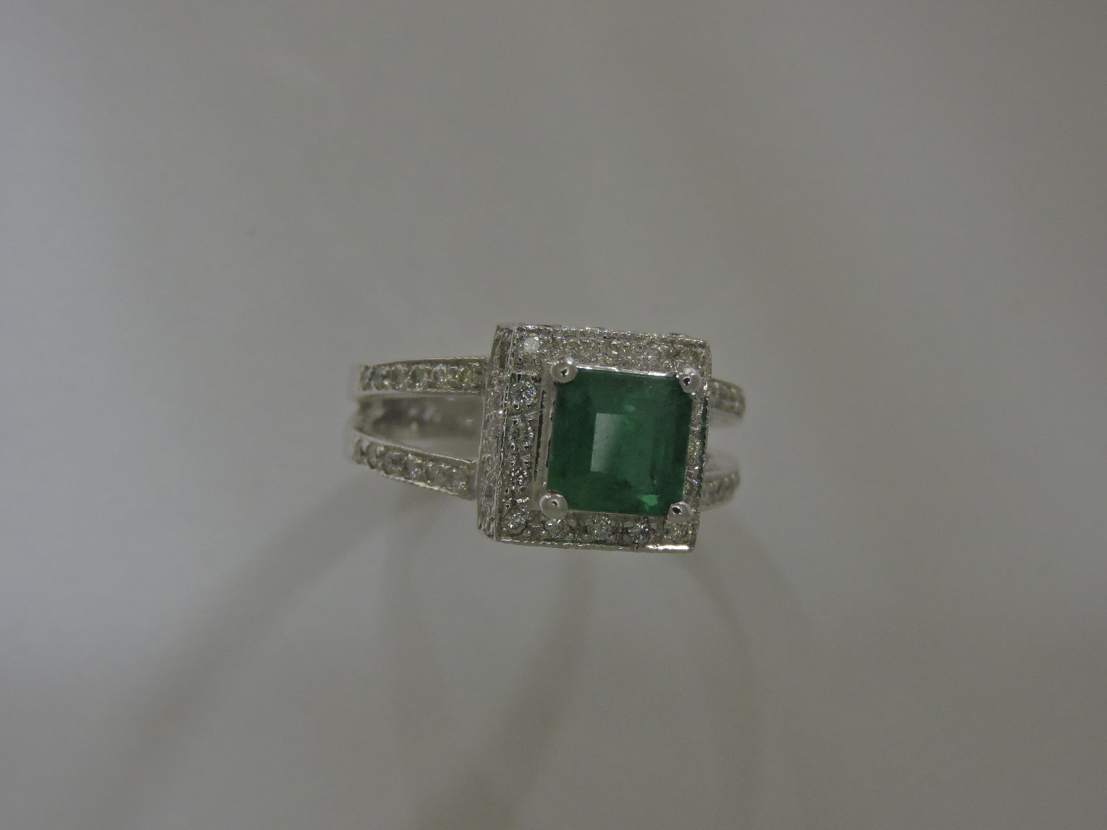 Ladie's Emerald Ring — Bendor Jewelry, Los Angeles