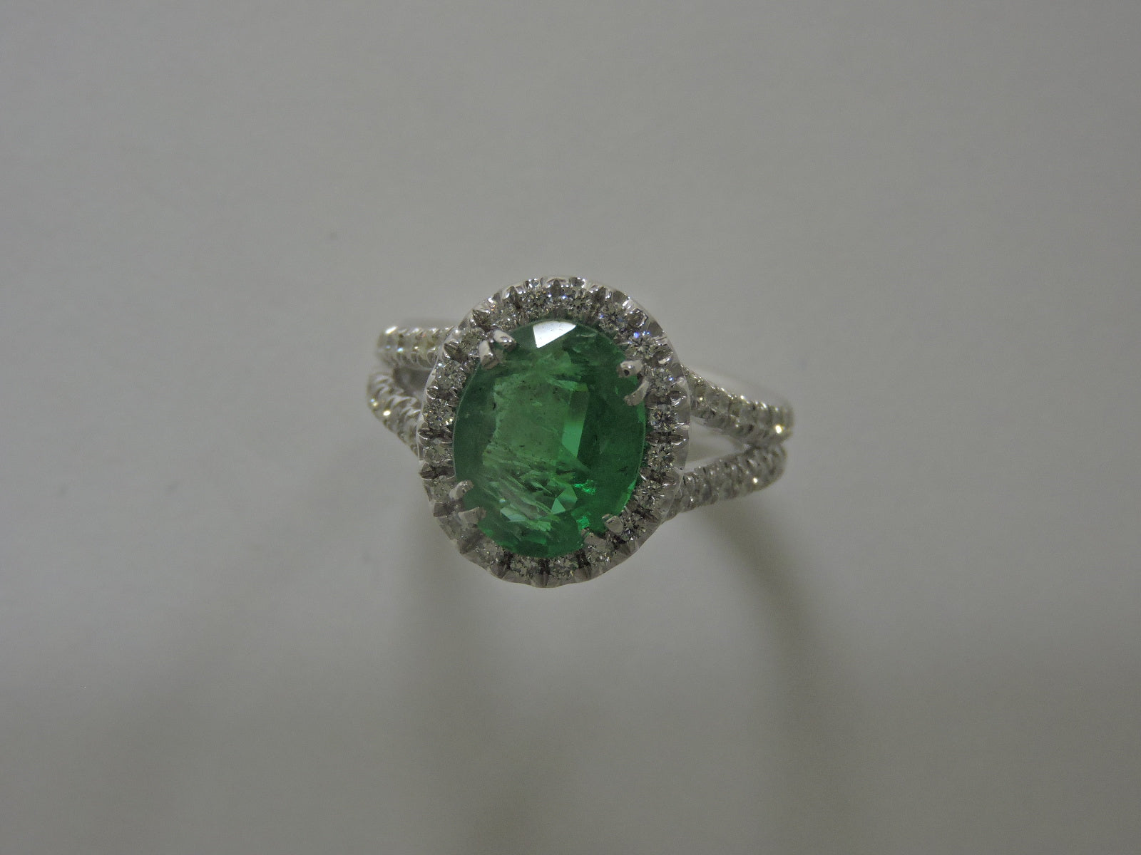 Ladie's Emerald Ring — Bendor Jewelry, Los Angeles